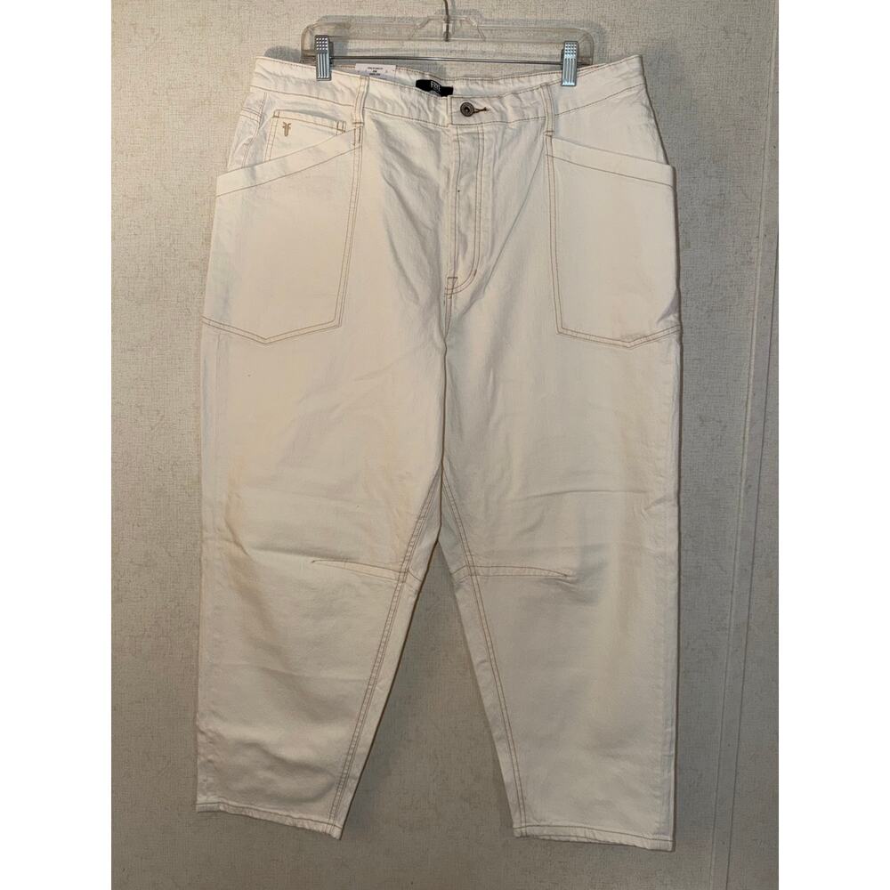 Frye Barrel Jeans Women’s Size 16 Off White NWT